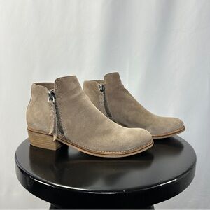Dolce Vita Booties Tan Suede Ankle Boots Size 8.5